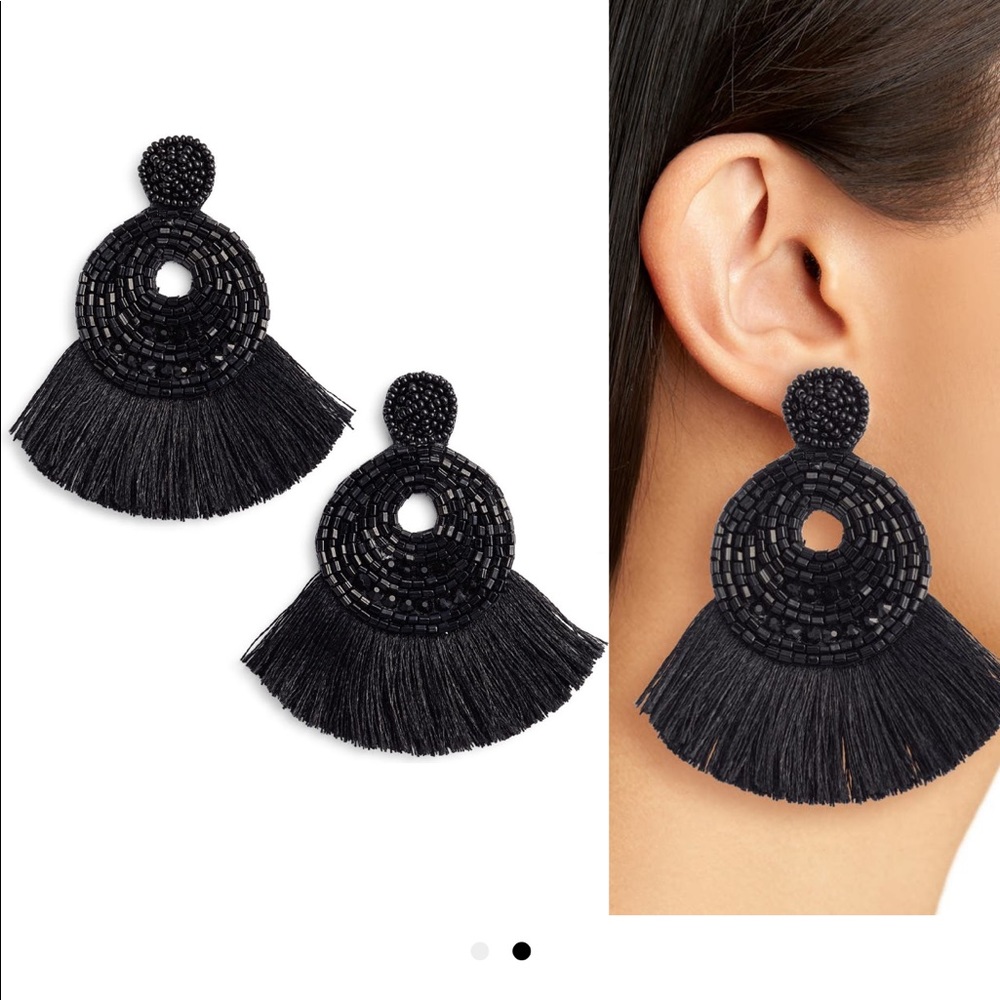 ❗️NWOT❗️Tasha Black Beaded Fan Earrings